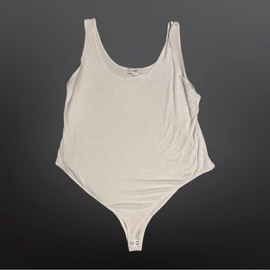 Forever 21 White Scoop-Neck Ribbed Sleeveless Bodysuit